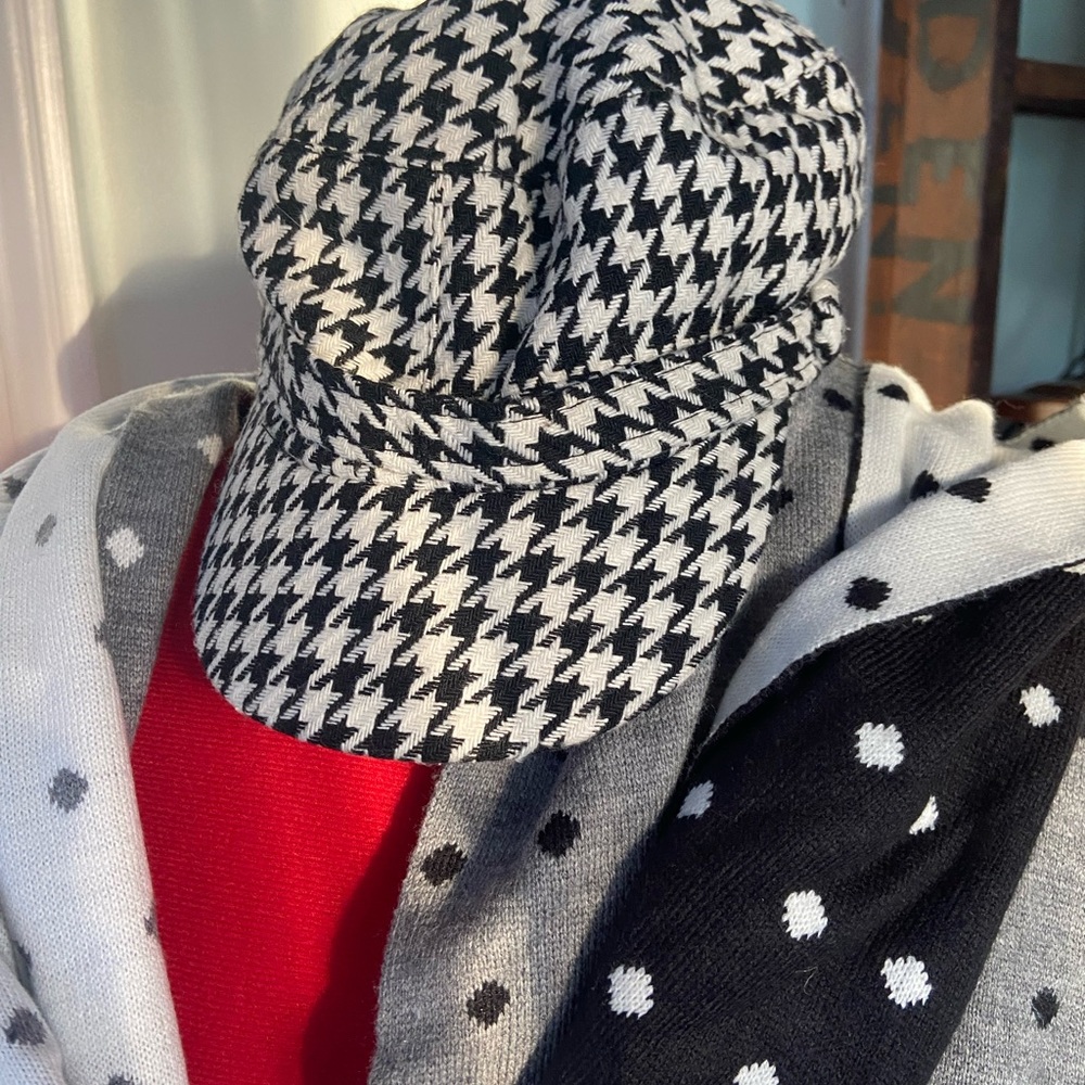 Houndstooth winter hat